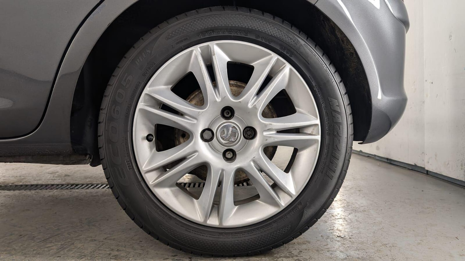 Used Vauxhall Corsa 2012 for sale - 77331240: Photo 7