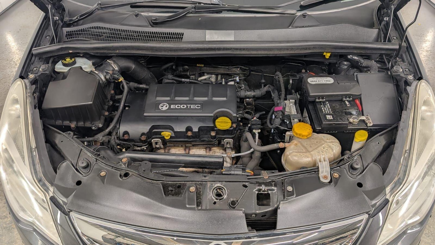 Used Vauxhall Corsa 2012 for sale - 77331240: Photo 8