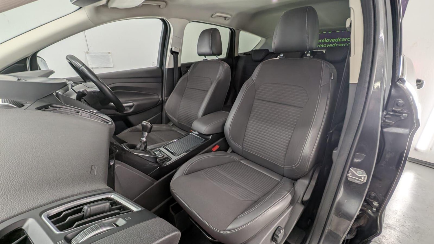 Used Ford Kuga 2017 for sale - 76485809: Photo 4