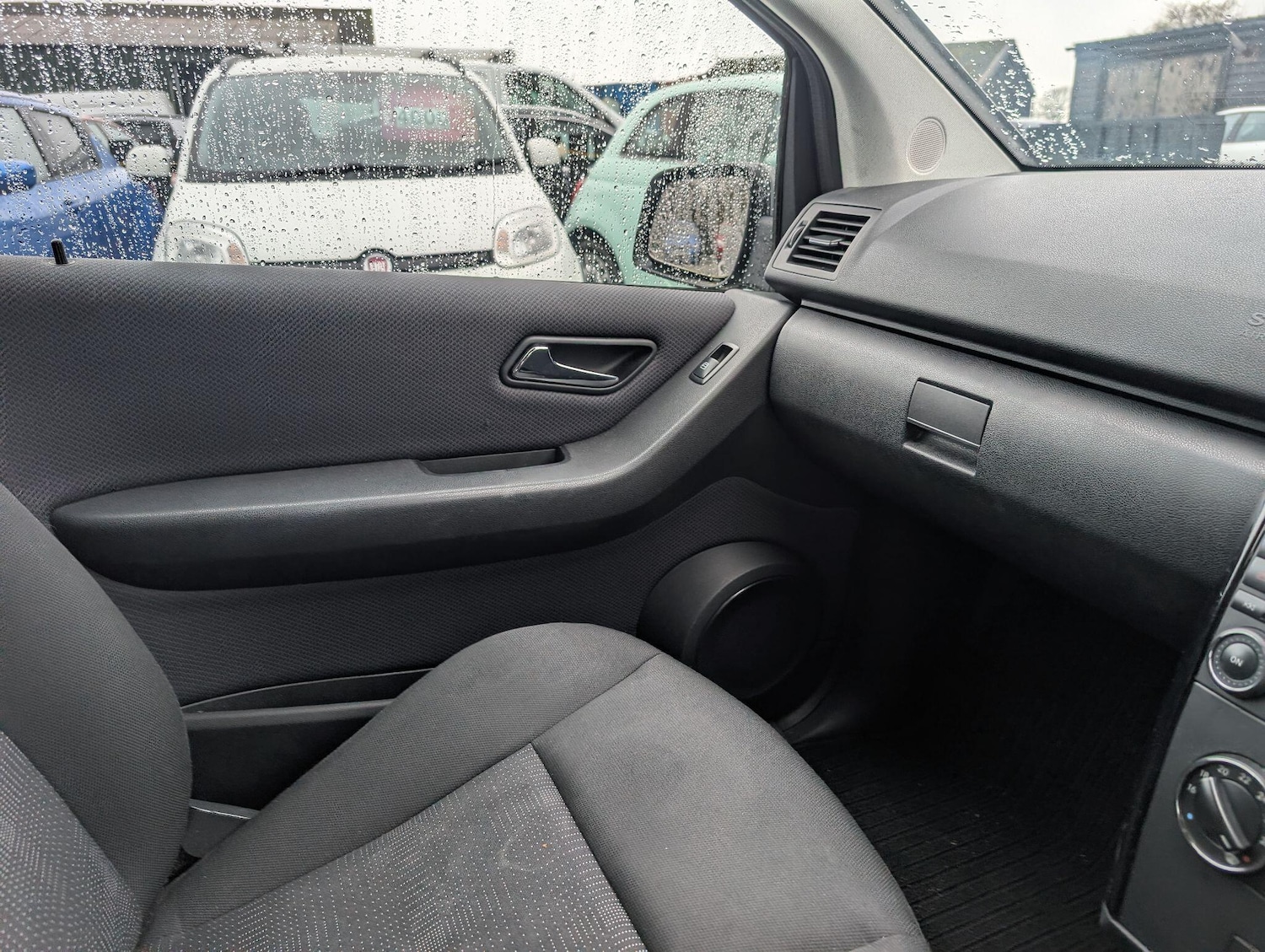 Used Mercedes-Benz A-Class 2011 for sale - 77467922: Photo 7