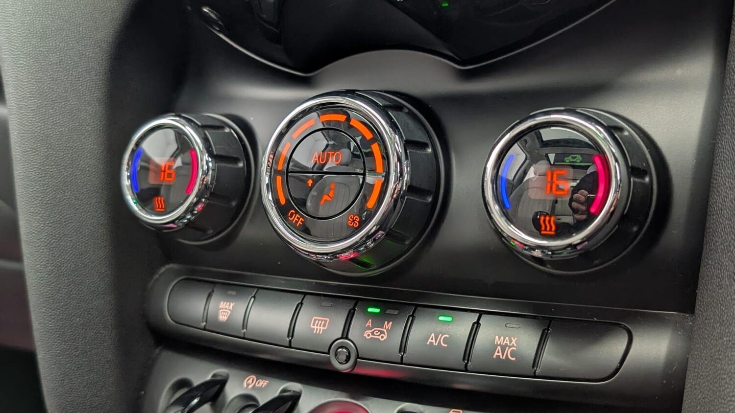 Used MINI Hatch 2014 for sale - 76701067: Photo 39