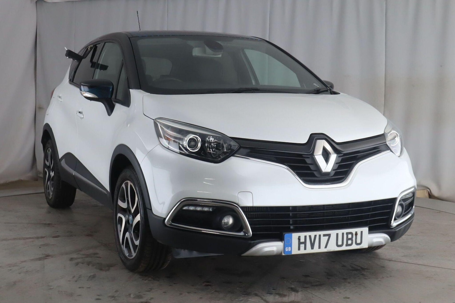 Used Renault Captur 2017 for sale - 76472494: Photo 1