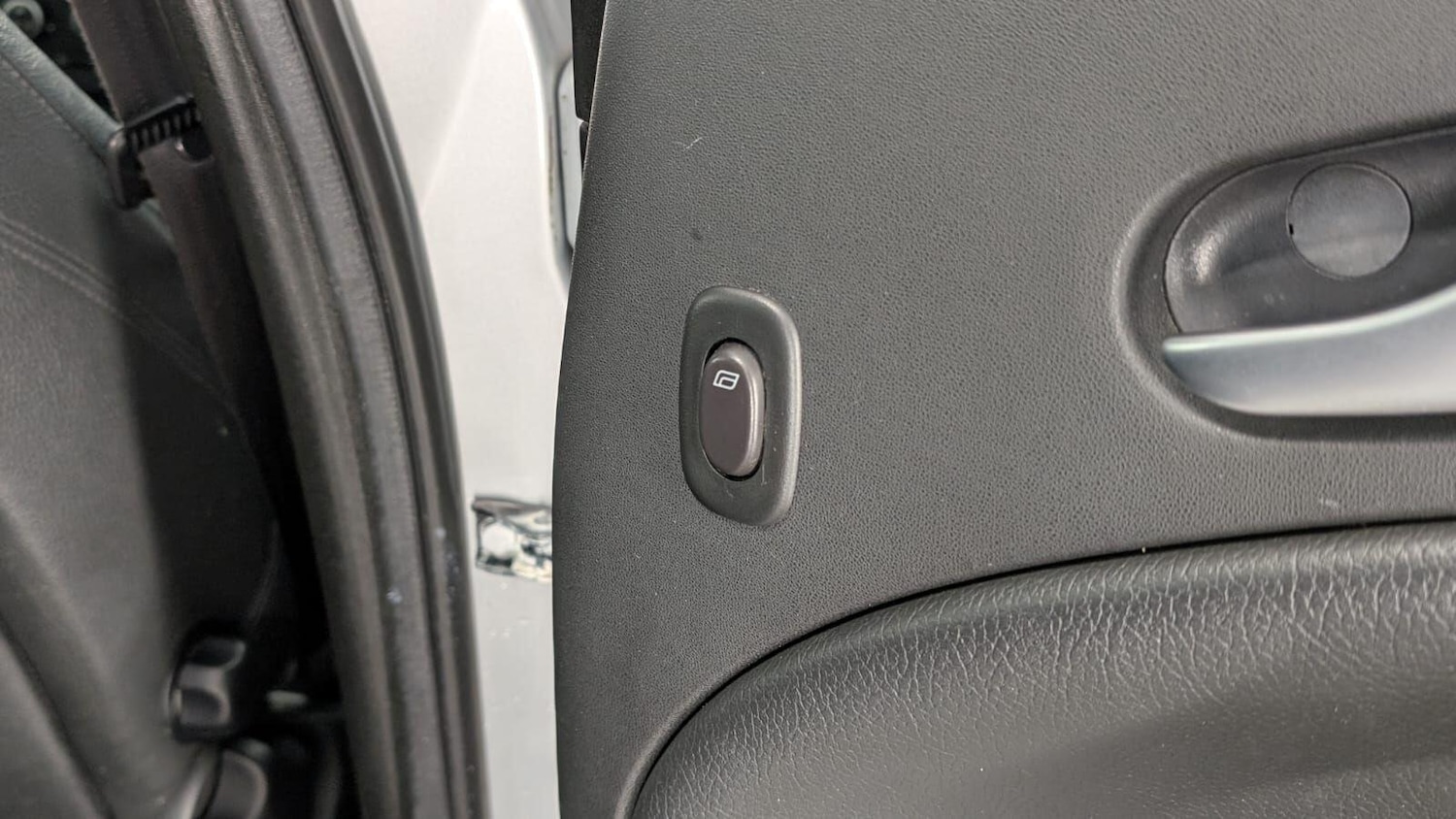 Used Saab 9-5 2007 for sale - 77768971: Photo 41