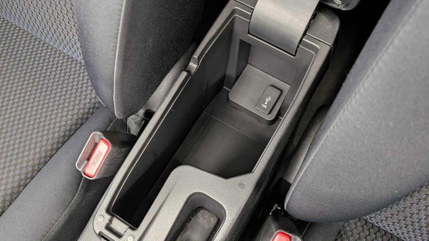 Used Honda Jazz 2017 for sale - 76423619: Photo 26