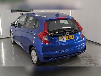 Used Honda Jazz 2017 for sale - 76423619: Photo