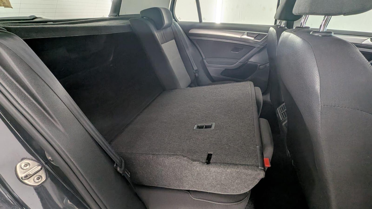 Used Volkswagen Golf 2015 for sale - 77230372: Photo 35