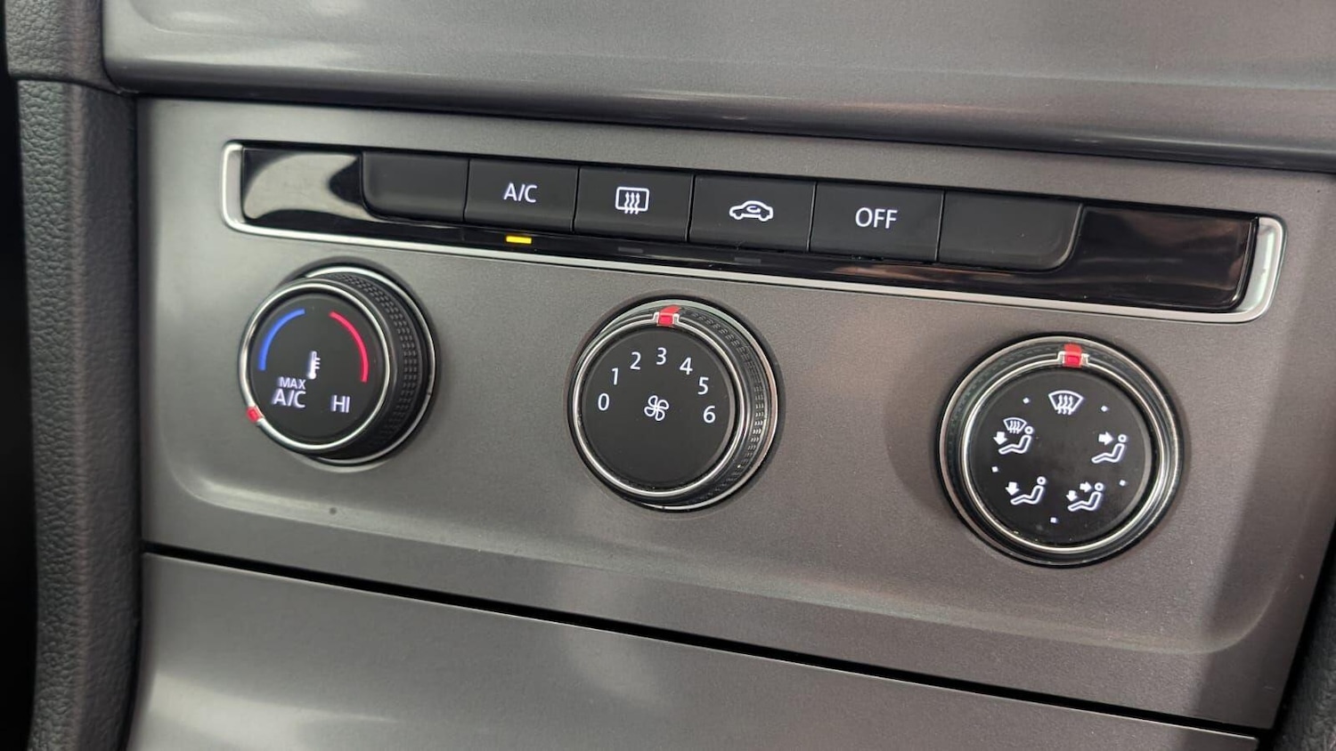 Used Volkswagen Golf 2015 for sale - 77230372: Photo 43