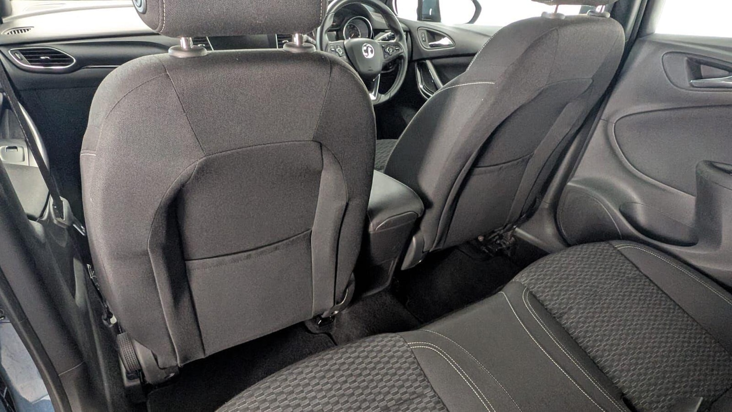 Used Vauxhall Astra 2017 for sale - 76926961: Photo 31