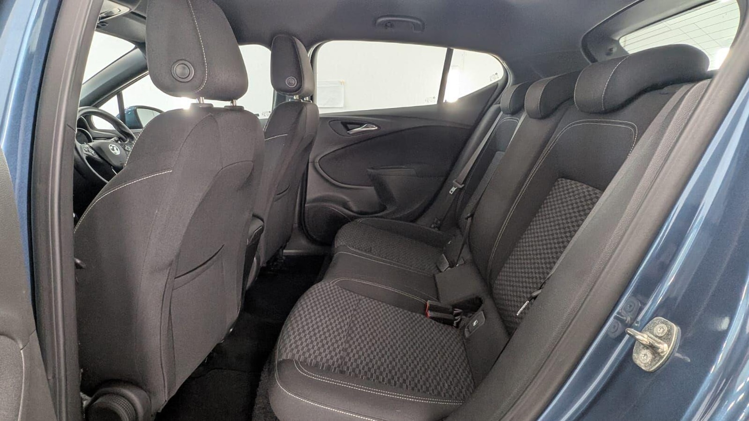 Used Vauxhall Astra 2017 for sale - 76926961: Photo 32