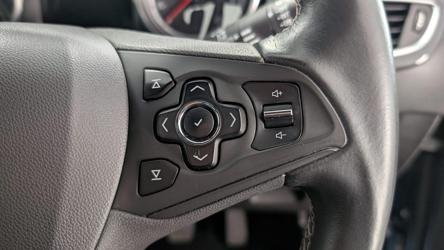 Used Vauxhall Astra 2017 for sale - 76926961: Photo 44