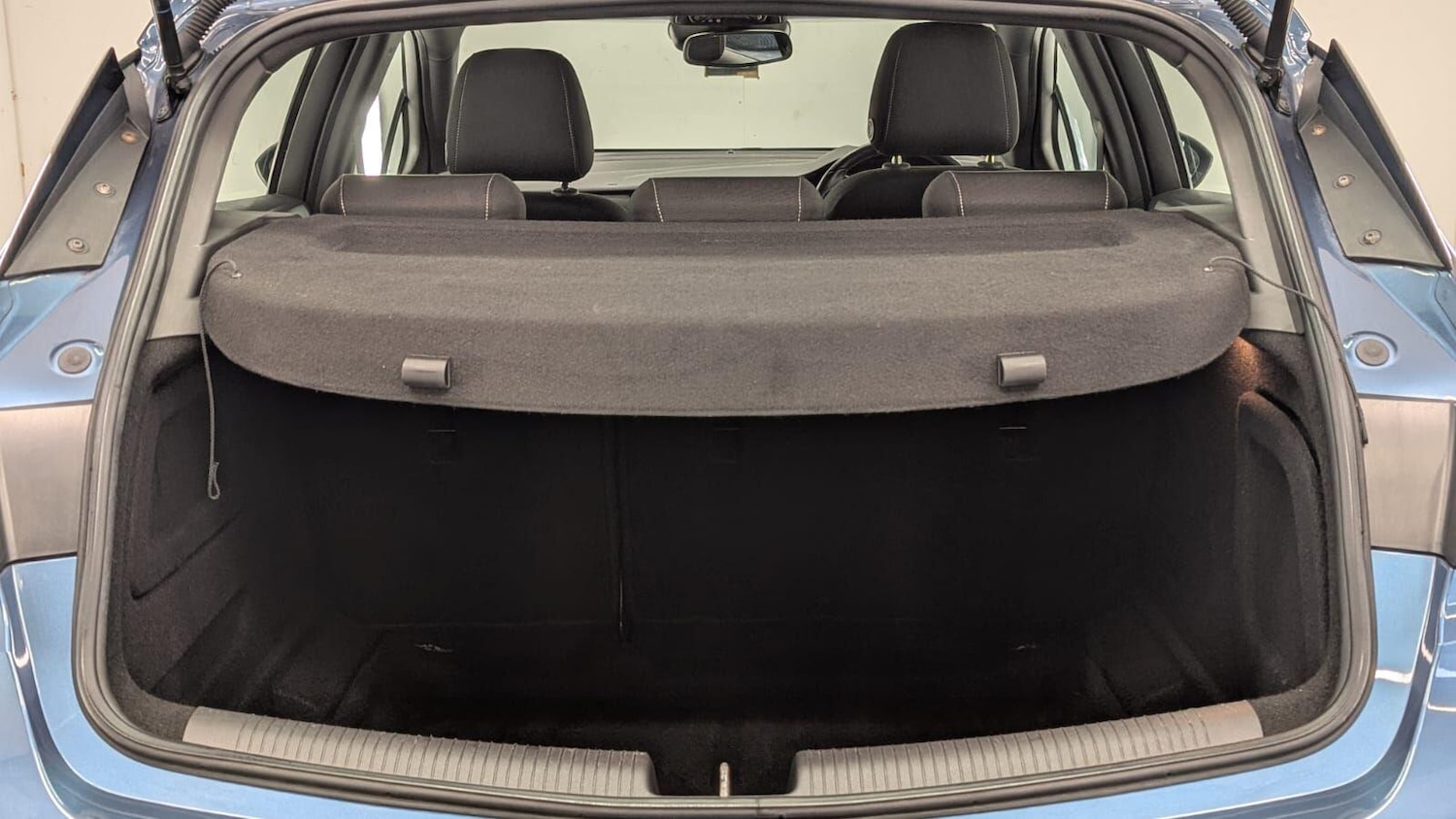 Used Vauxhall Astra 2017 for sale - 76926961: Photo 64