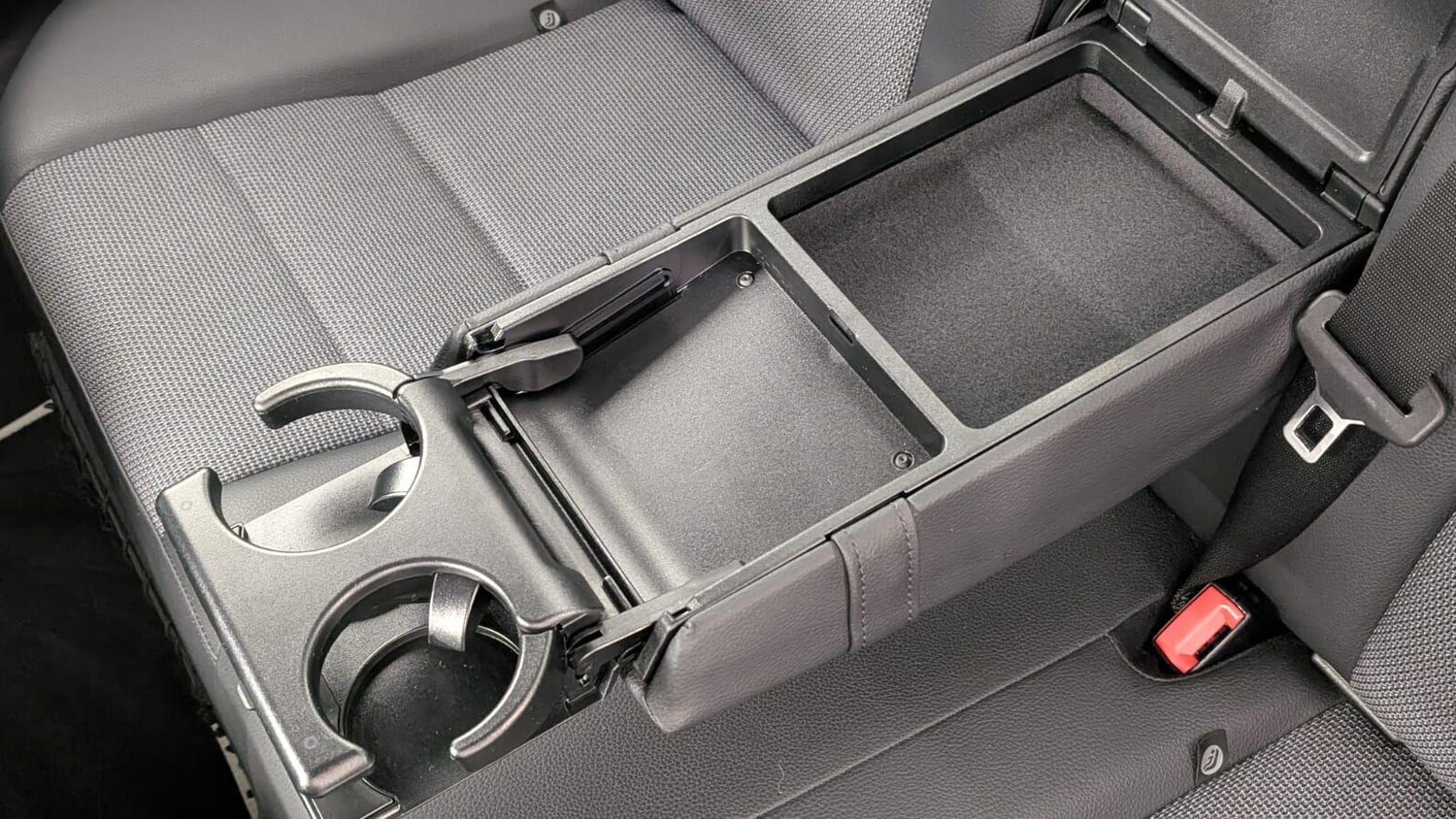 Used Mercedes-Benz C Class for sale - 77625974: Photo 31