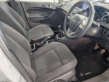 Used Ford Fiesta 2016 for sale - 75809731: Photo