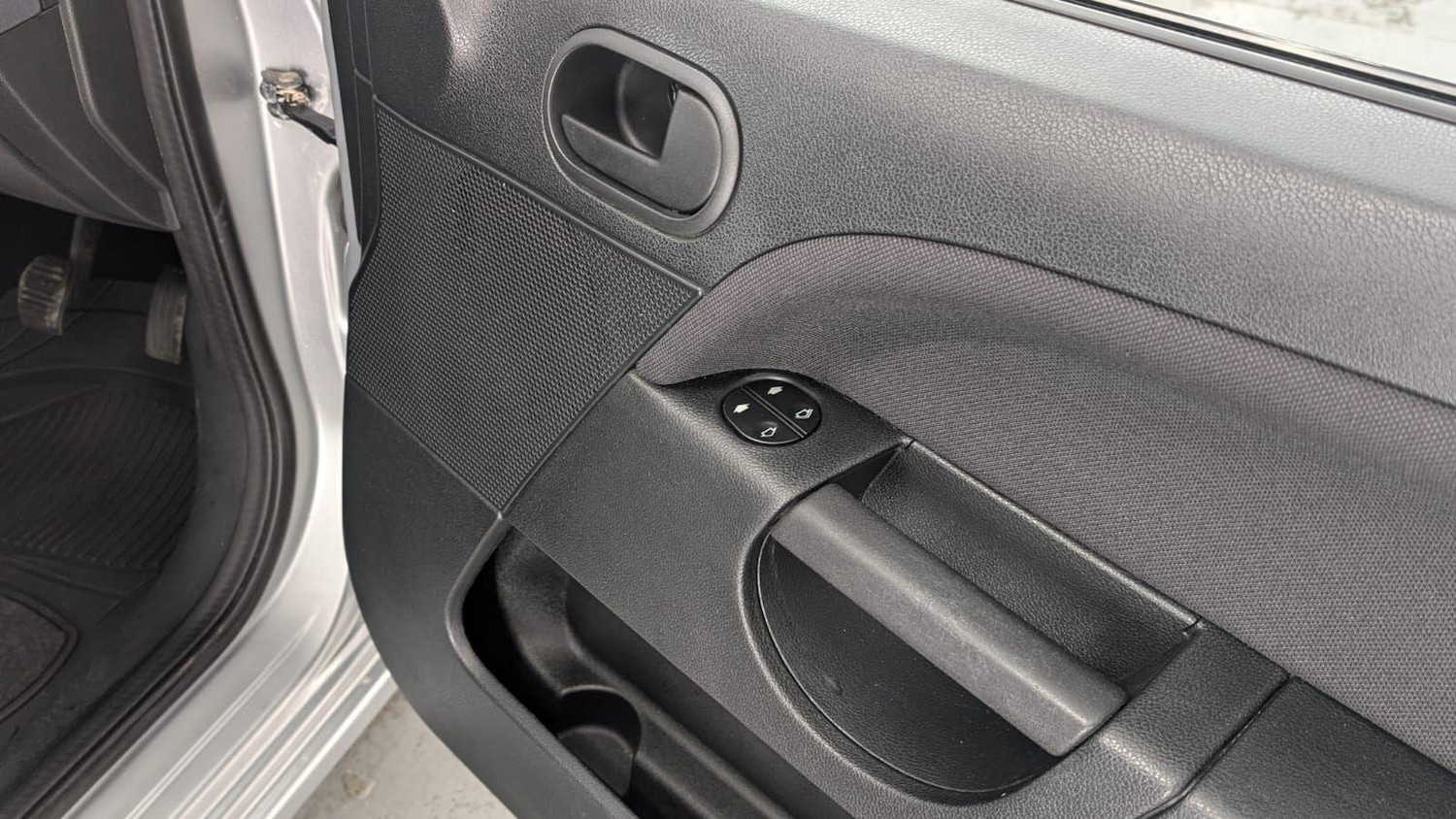 Used Ford Fiesta 2008 for sale - 76432993: Photo 28