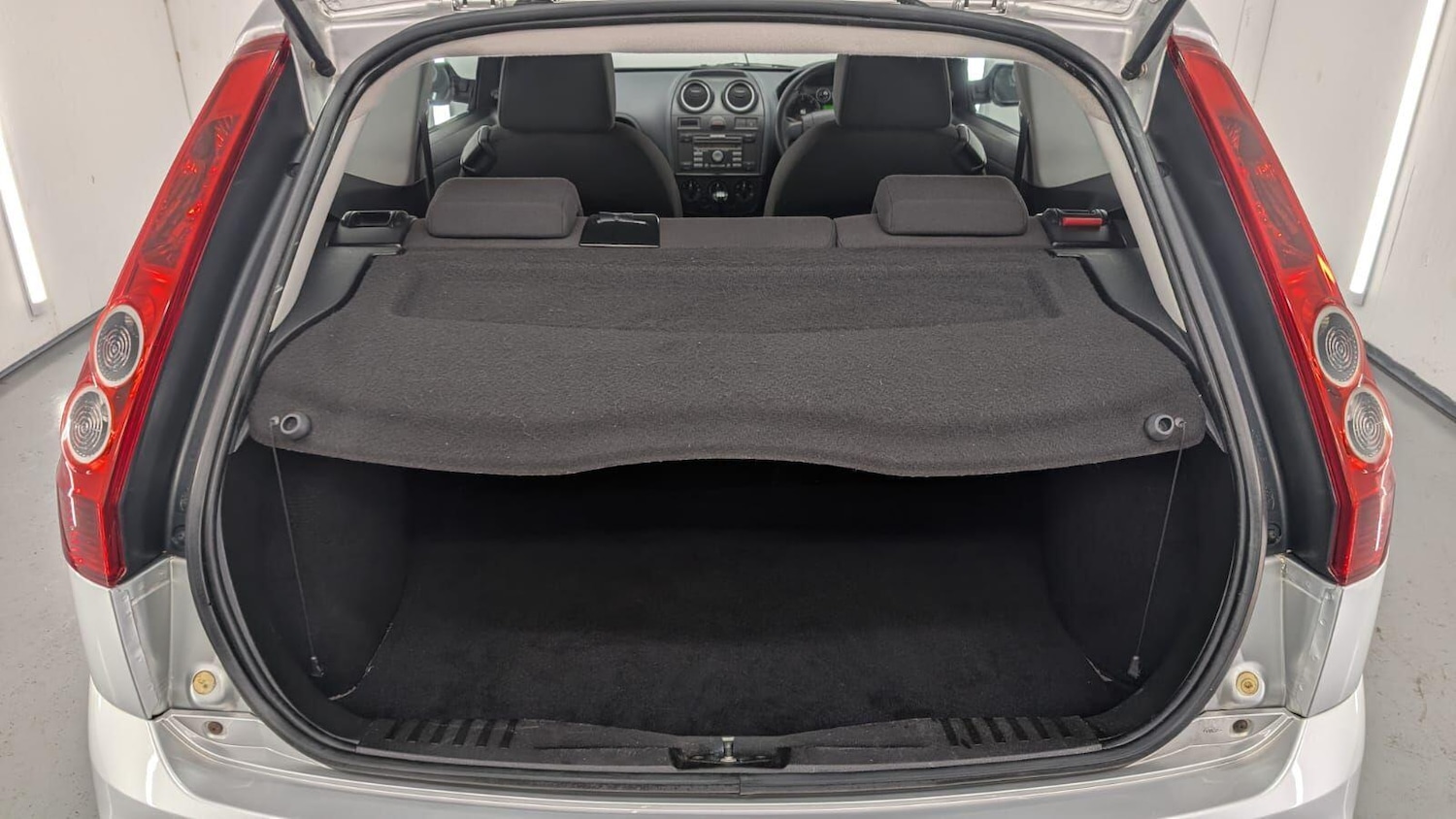 Used Ford Fiesta 2008 for sale - 76432993: Photo 59