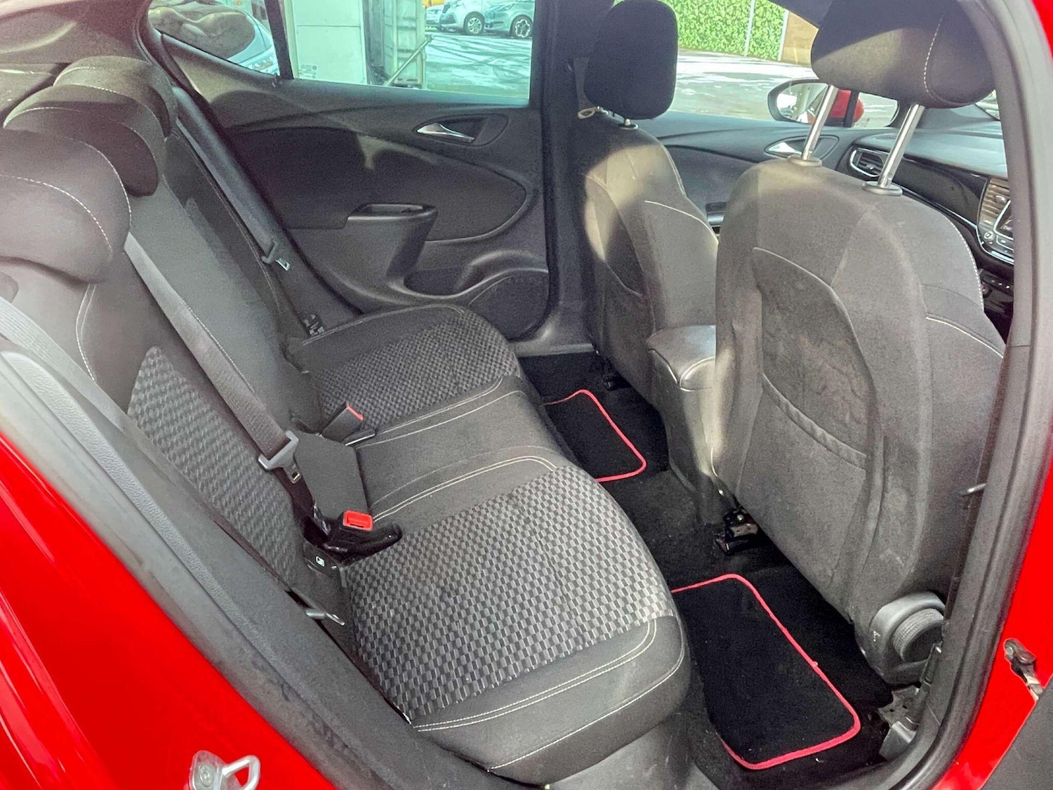 Used Vauxhall Astra 2017 for sale - 77230443: Photo 4