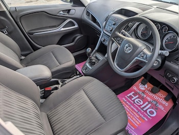 Used Vauxhall Zafira Tourer 2016 for sale - 76002566: Photo 2