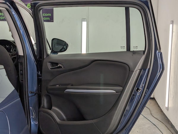 Used Vauxhall Zafira Tourer 2016 for sale - 76002566: Photo 44