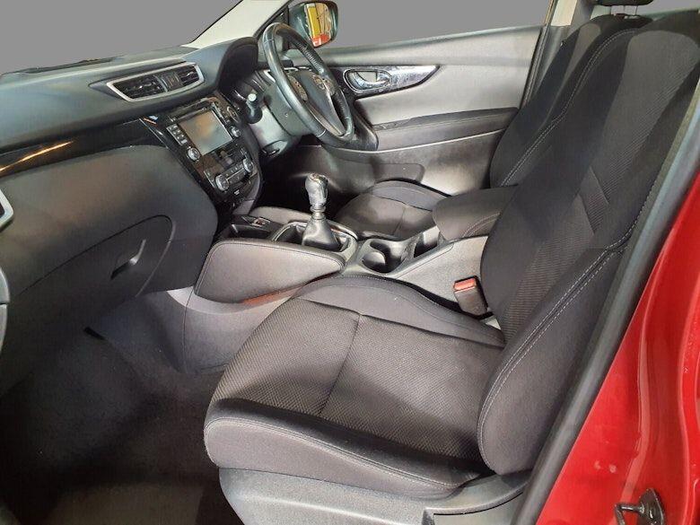 Used Nissan Qashqai 2014 for sale - 76832769: Photo 2