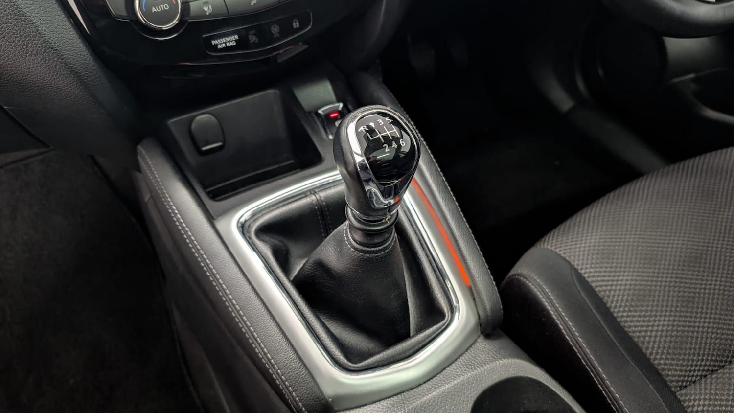 Used Nissan Qashqai 2014 for sale - 76832769: Photo 41