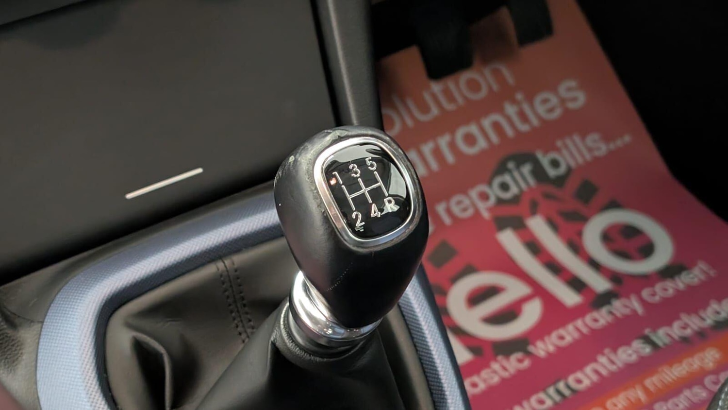 Used Hyundai i10 2014 for sale - 76432549: Photo 23