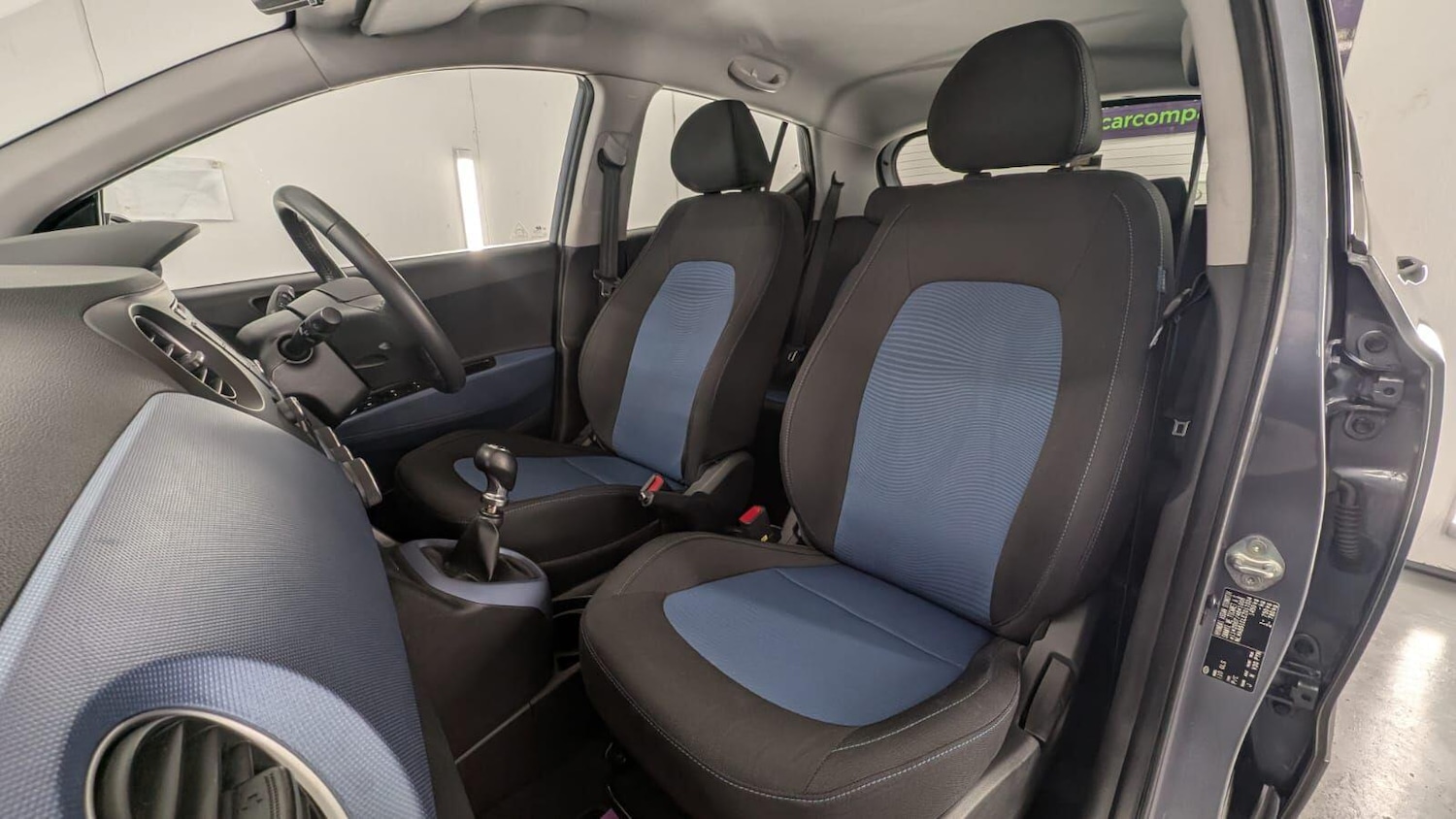 Used Hyundai i10 2014 for sale - 76432549: Photo 25