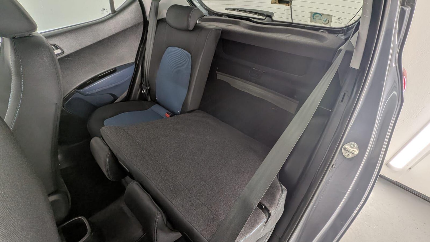 Used Hyundai i10 2014 for sale - 76432549: Photo 35