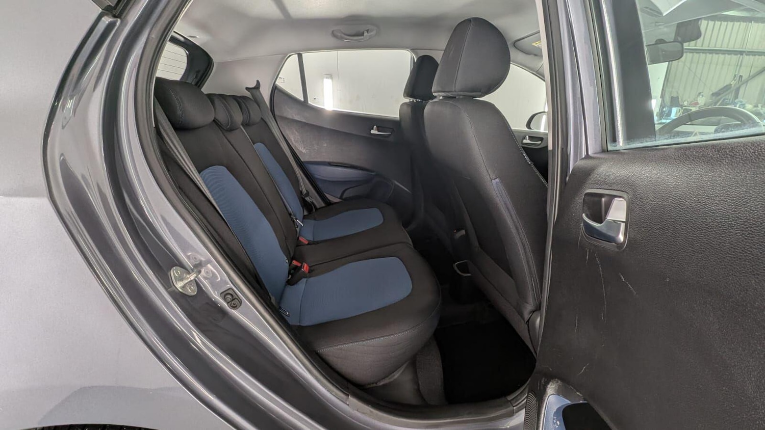 Used Hyundai i10 2014 for sale - 76432549: Photo 52