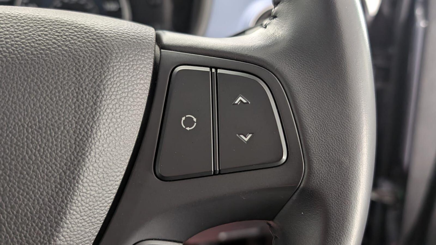 Used Hyundai i10 2014 for sale - 76432549: Photo 62