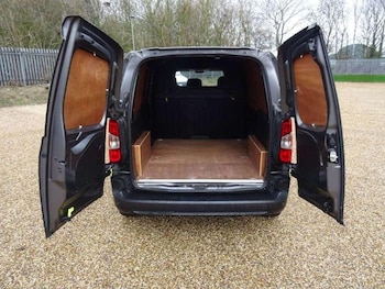 Used Citroen Berlingo 2019 for sale - 77229840: Photo