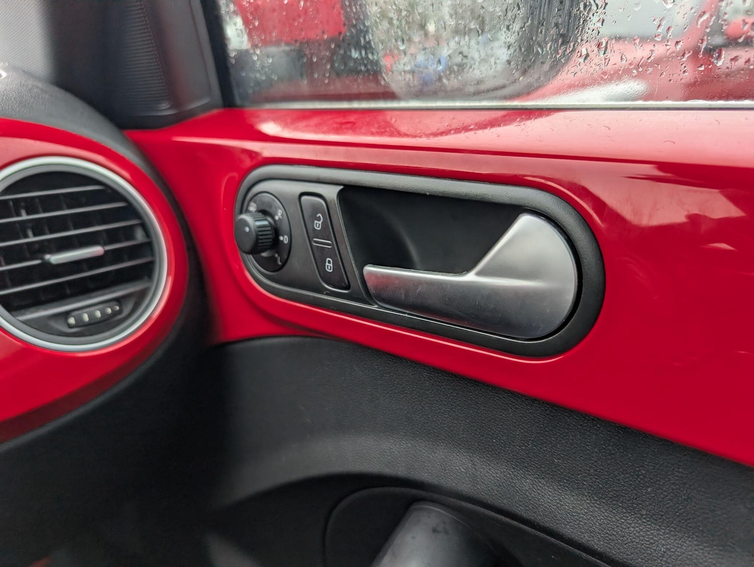 Used Volkswagen Beetle 2014 for sale - 78035129: Photo 21