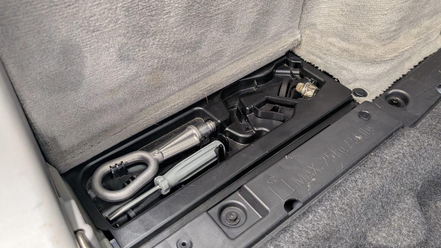 Used BMW 3 Series 2009 for sale - 77253580: Photo 88