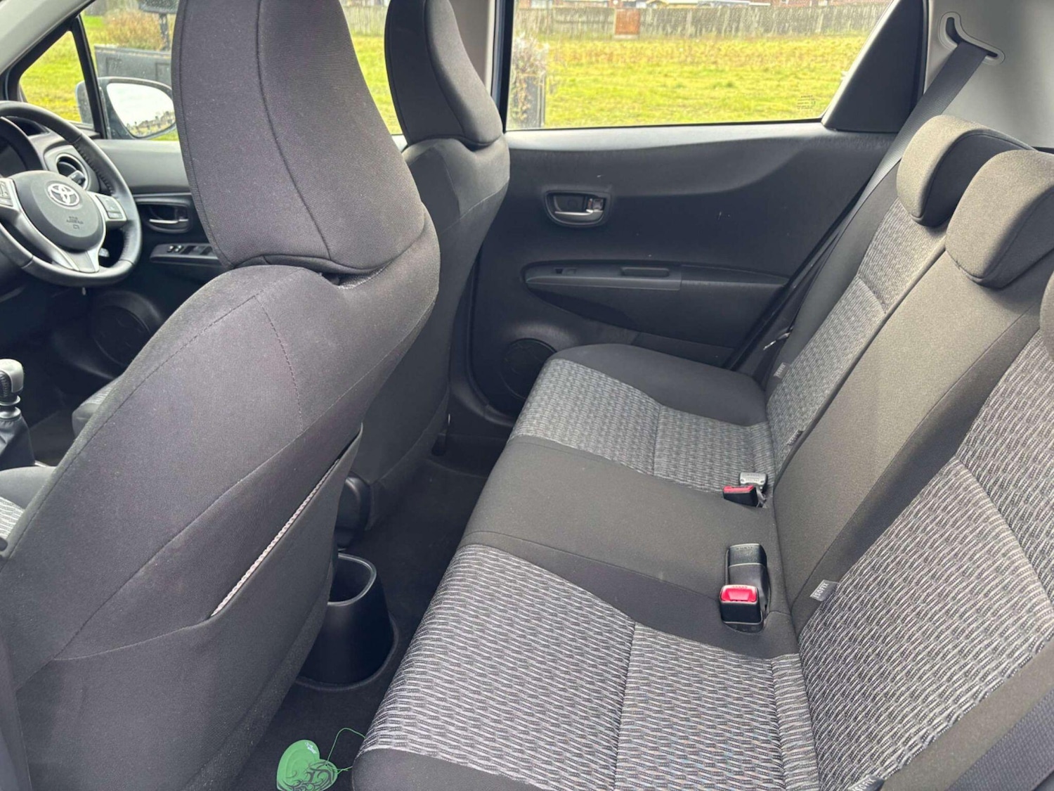 Used Toyota Yaris 2014 for sale - 77331967: Photo 12