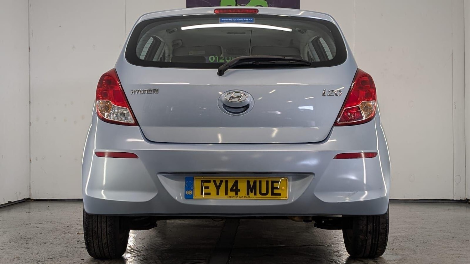 Used Hyundai i20 2014 for sale - 76608515: Photo 2