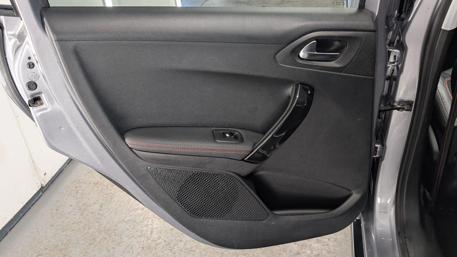 Used Peugeot 2008 2017 for sale - 77574424: Photo 27