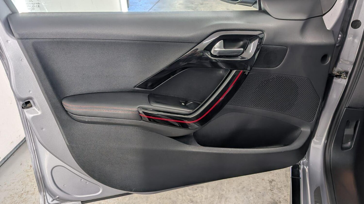 Used Peugeot 2008 2017 for sale - 77574424: Photo 33