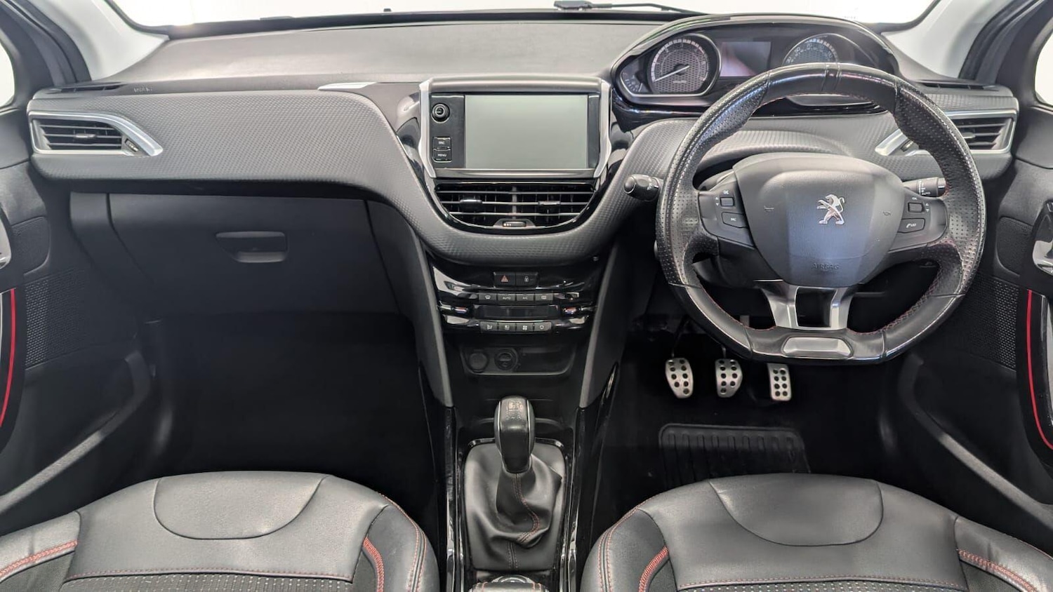 Used Peugeot 2008 2017 for sale - 77574424: Photo 4