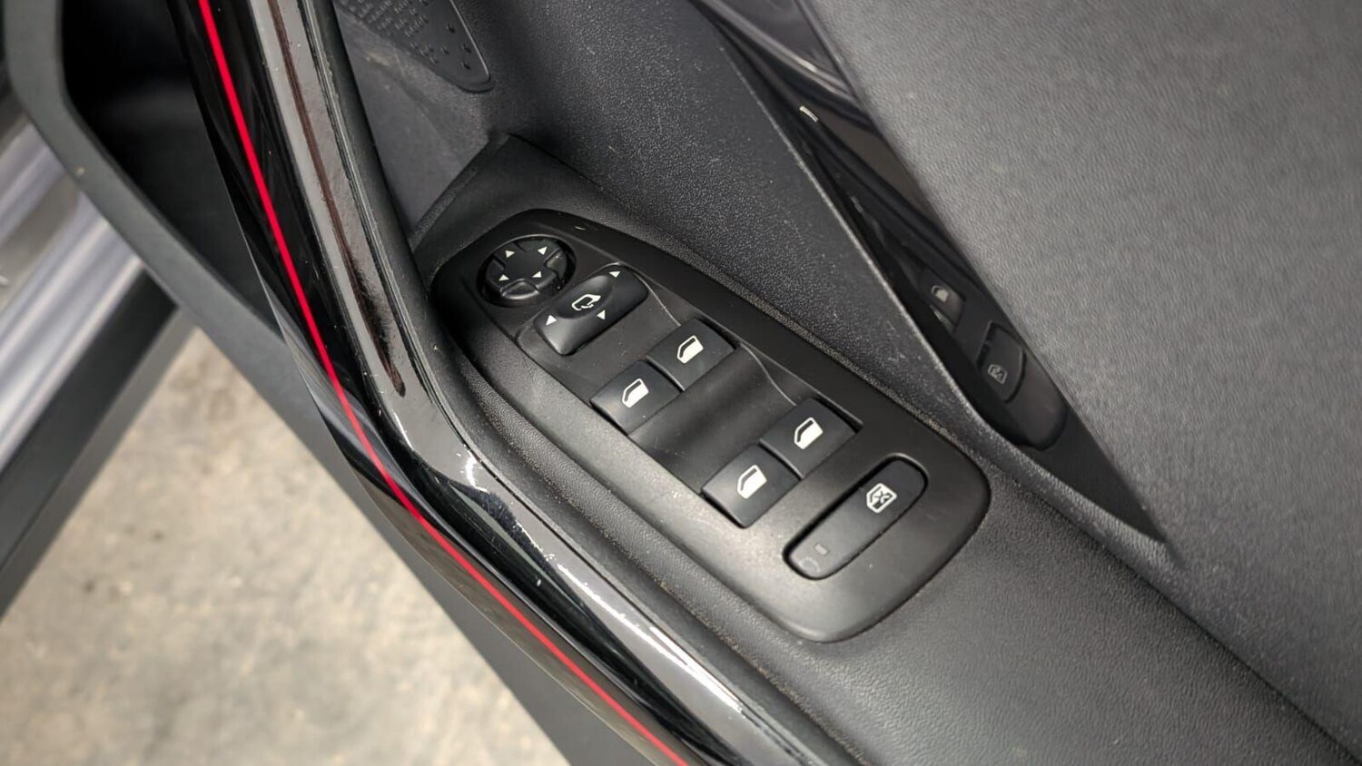 Used Peugeot 2008 2017 for sale - 77574424: Photo 52