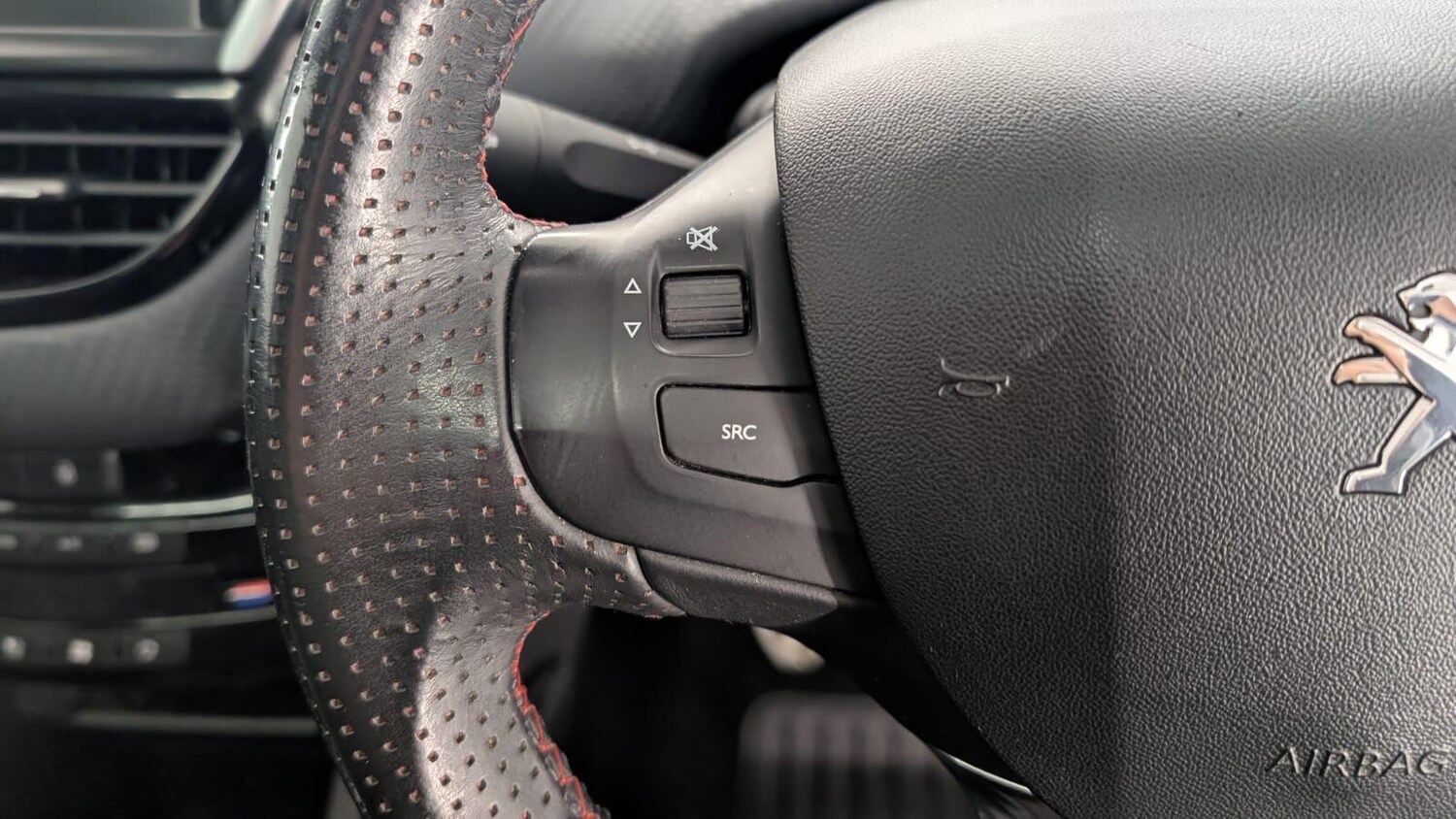 Used Peugeot 2008 2017 for sale - 77574424: Photo 60