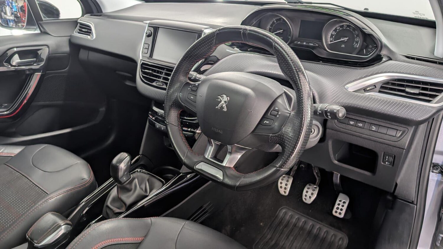 Used Peugeot 2008 2017 for sale - 77574424: Photo 63