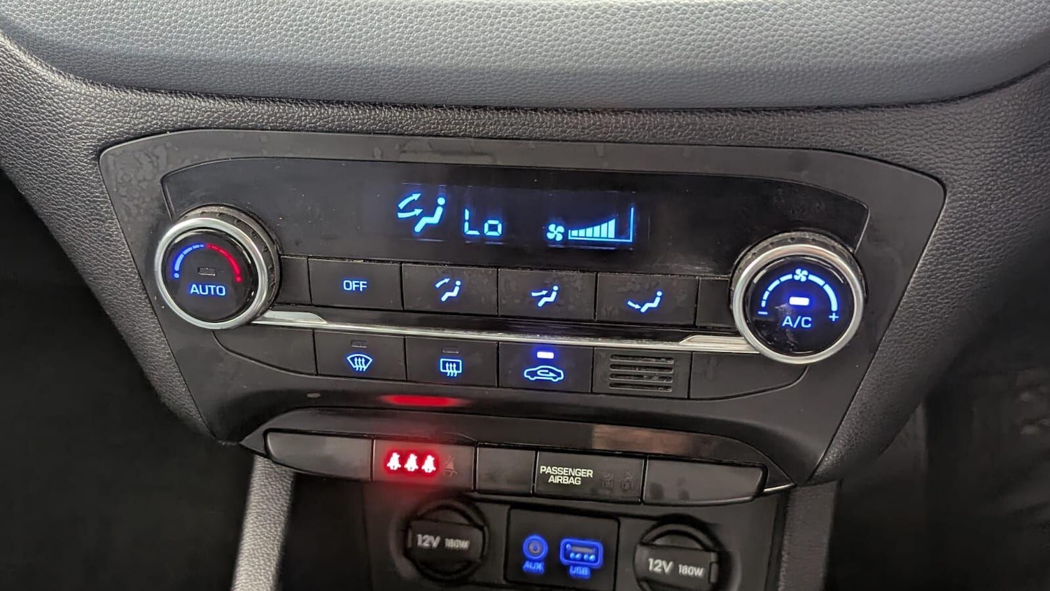 Used Hyundai i20 2015 for sale - 78185742: Photo 44