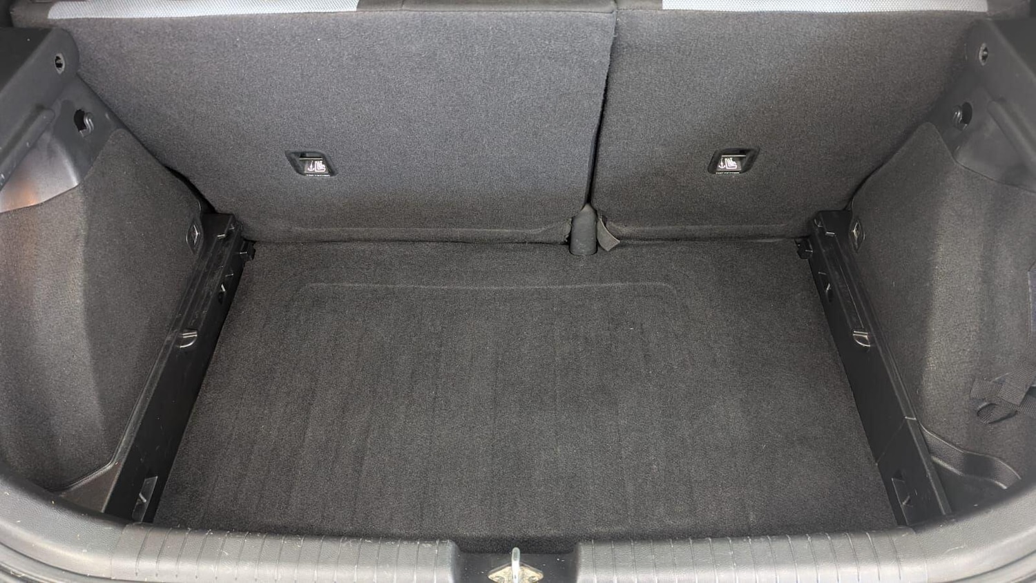 Used Hyundai i20 2015 for sale - 78185742: Photo 72