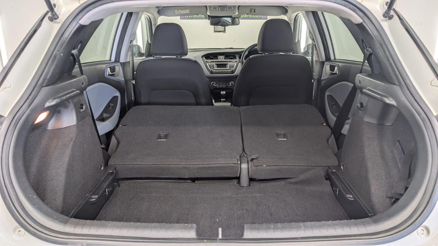 Used Hyundai i20 2015 for sale - 78185742: Photo 73