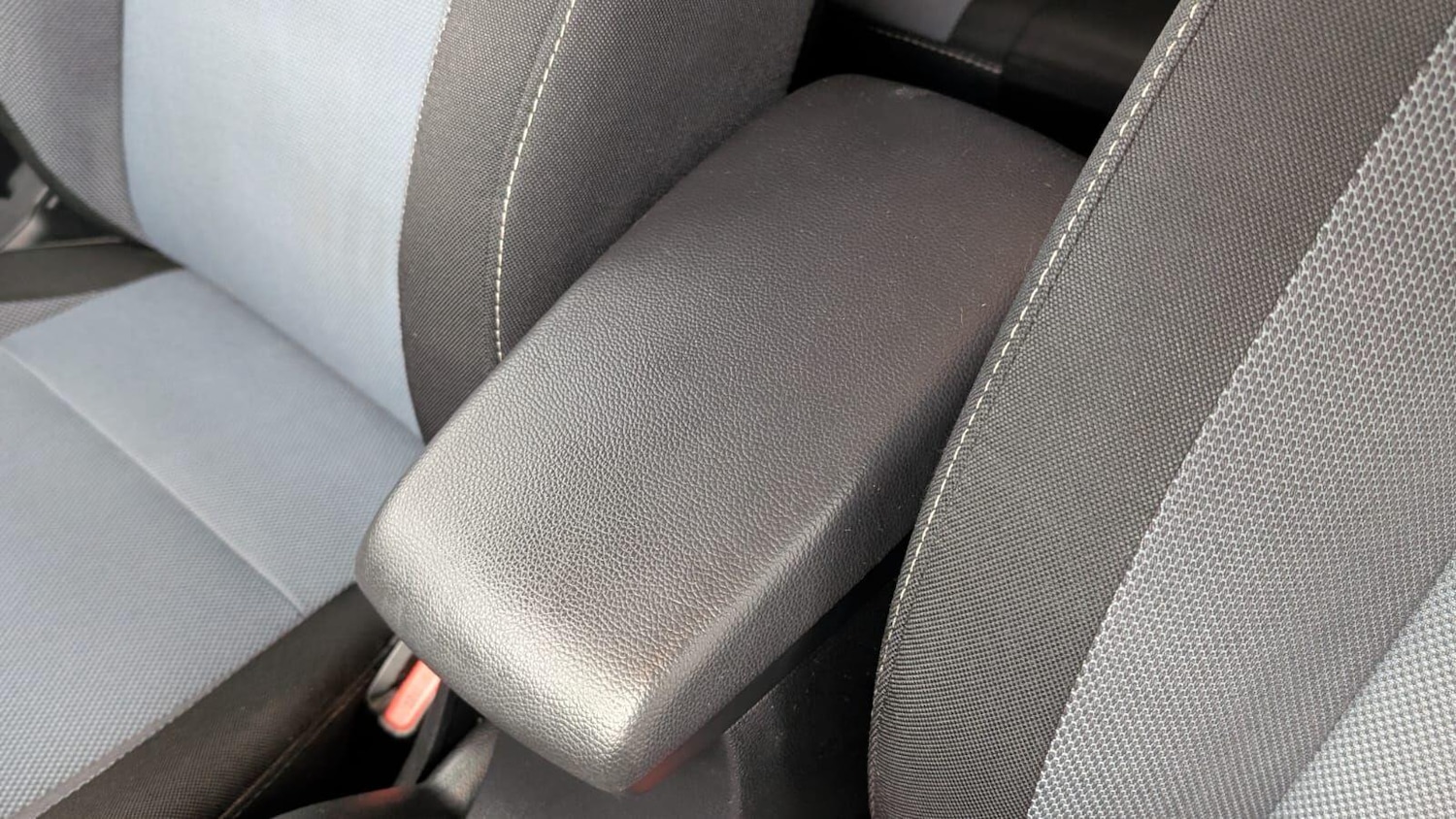 Used Hyundai i20 2015 for sale - 78185742: Photo 79