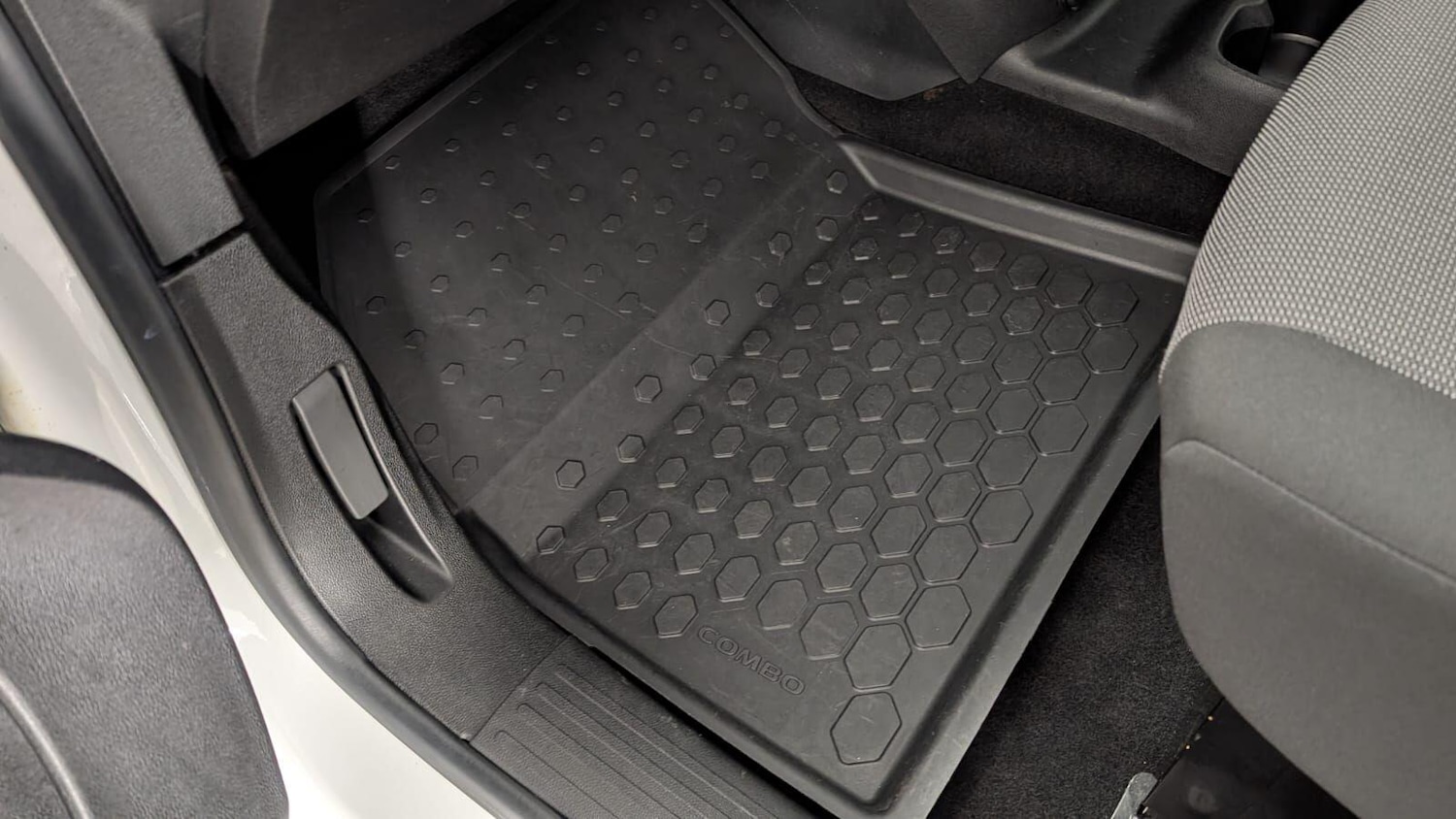 Used Vauxhall Combo 2019 for sale - 77854108: Photo 65