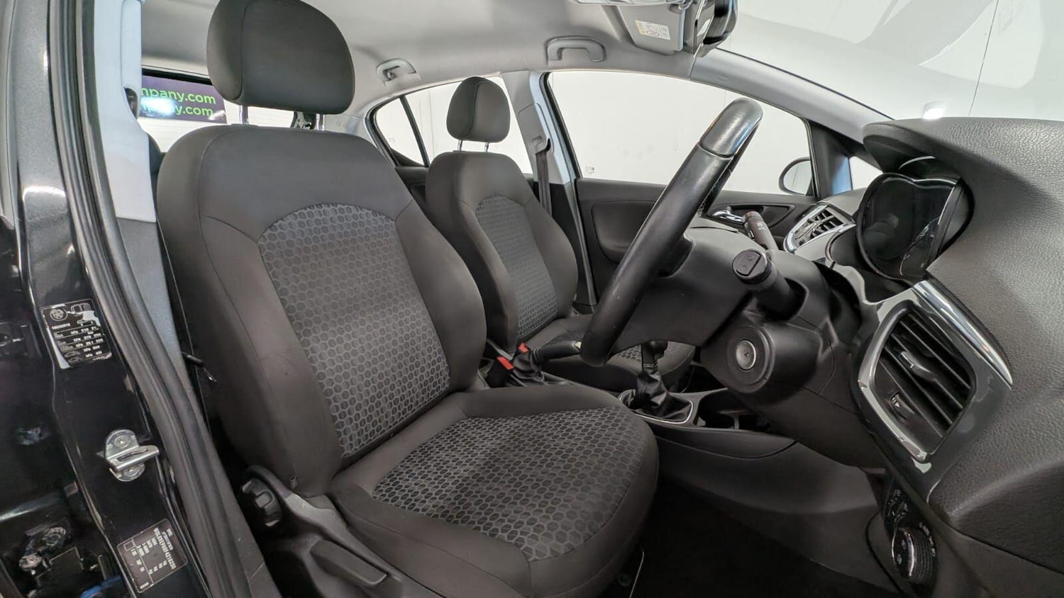 Used Vauxhall Corsa 2015 for sale - 77969896: Photo 28