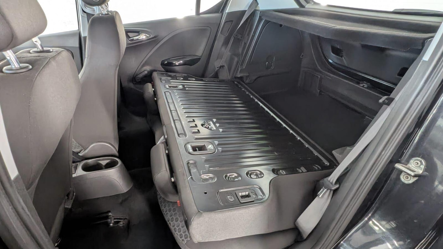 Used Vauxhall Corsa 2015 for sale - 77969896: Photo 31