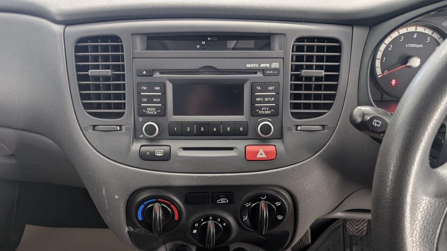 Used Kia Rio 2010 for sale - 76398089: Photo 39