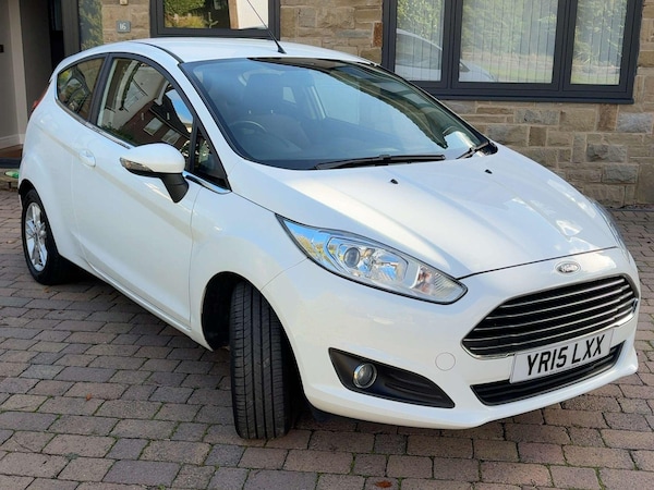Used Ford Fiesta 2015 for sale - 76239739: Photo 1