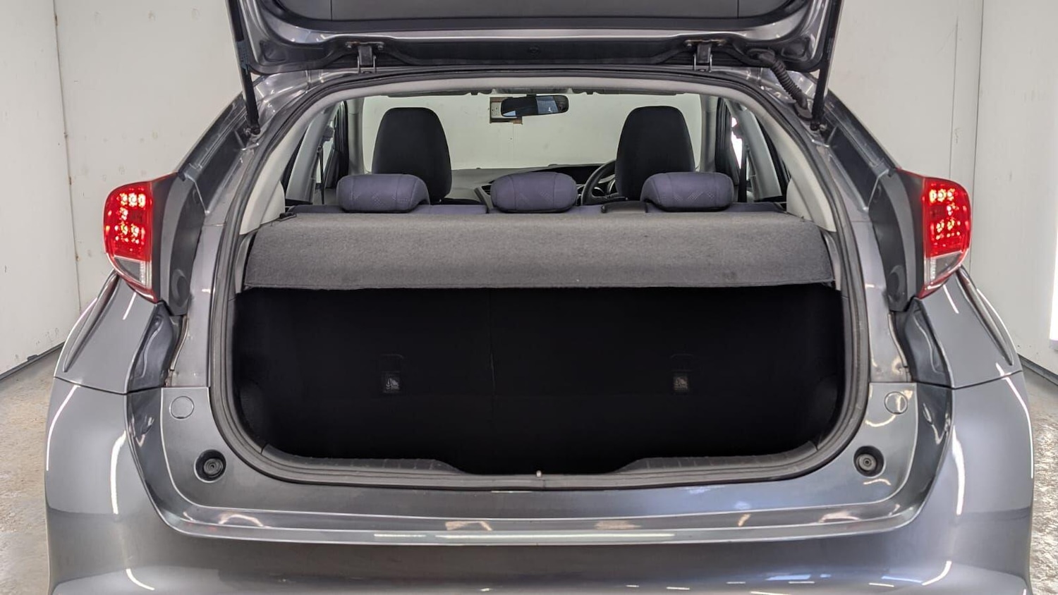 Used Honda Civic 2013 for sale - 77768983: Photo 70